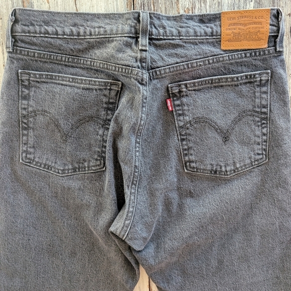 Levi's Wedgie Fit Ankle Grey Women's 30 - Picture 8 of 10